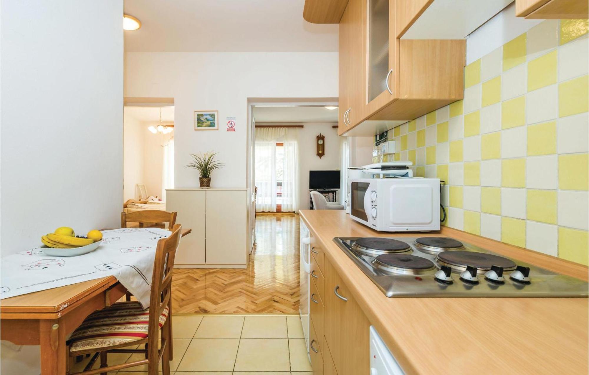 2 Bedroom Stunning Apartment In Senj 센 외부 사진